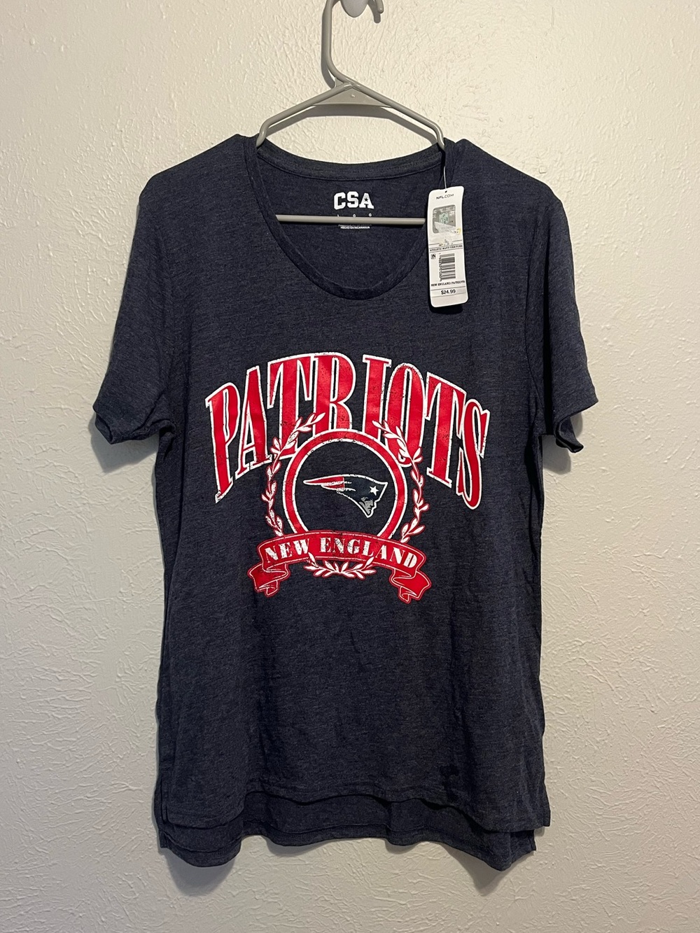 NWT New England Patriots NFL Women’s Short Sleeve T Shirt Heather Navy Large CSA